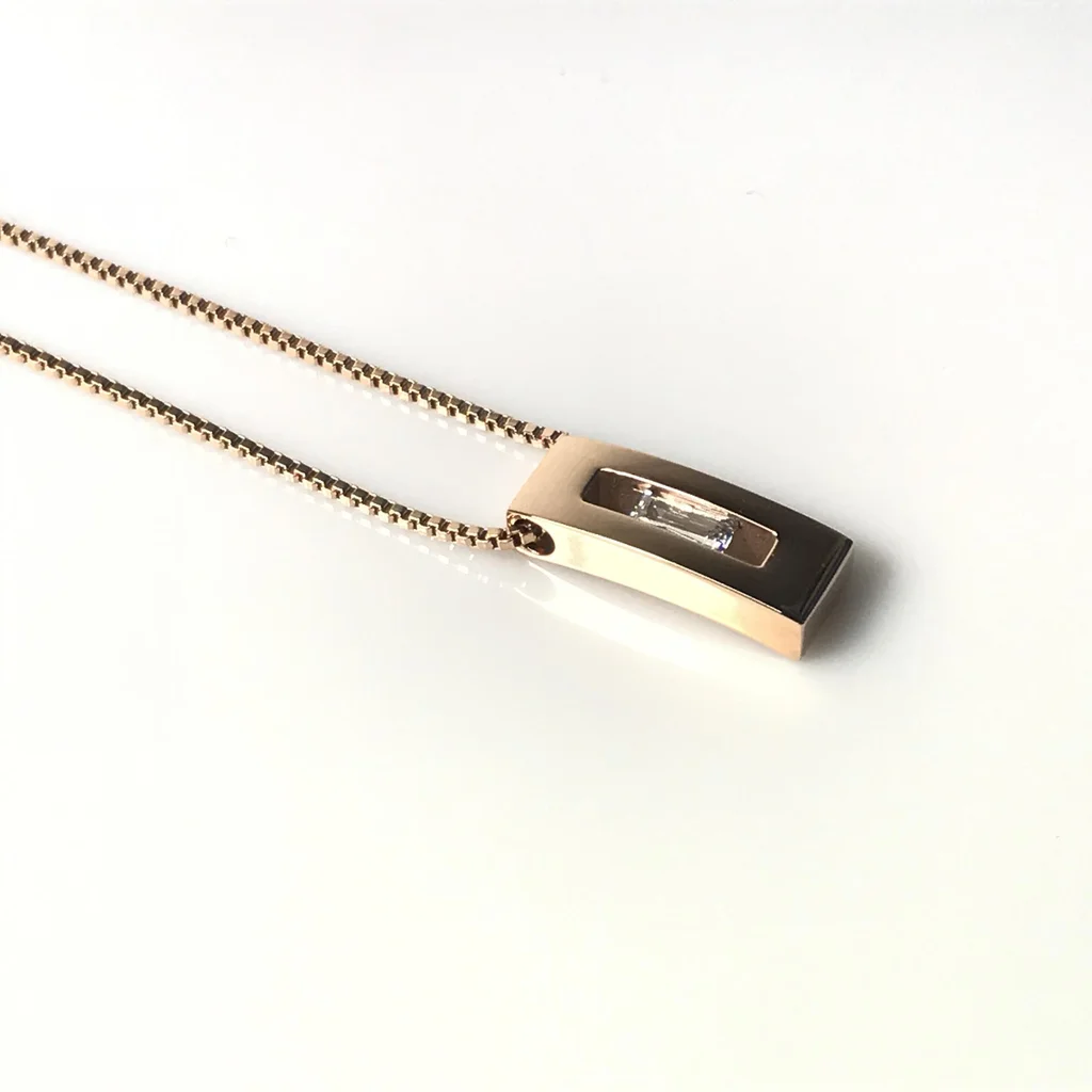 Shia Pendant Rose Gold