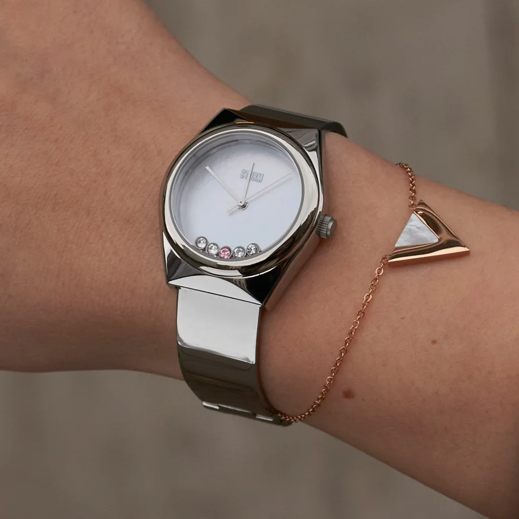 ZINARA WHITE