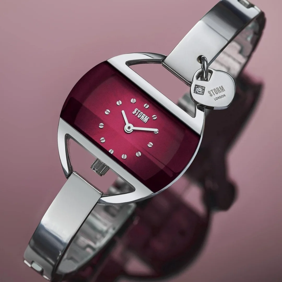 TEMPTRESS CHARM RED